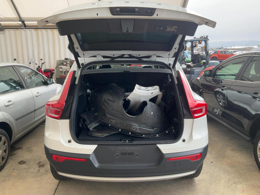 Photo '14' of Volvo XC40 T4 FWD Momentum Photo '14' of Volvo XC40 T4 FWD Momentum