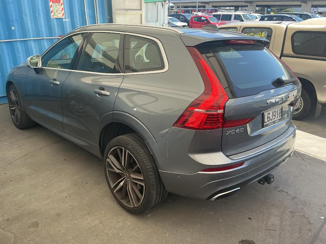 Photo '8' of Volvo XC60 T6 AWD R-Design