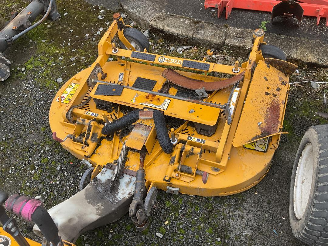 Photo '6' of WALKER MD210-11 Mower