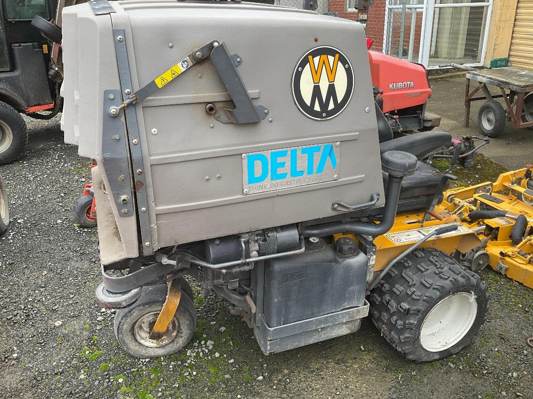 Photo '5' of WALKER MD210-11 Mower