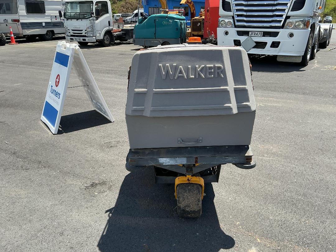 Photo '5' of Walker MFG Co. MS14-15 Mower