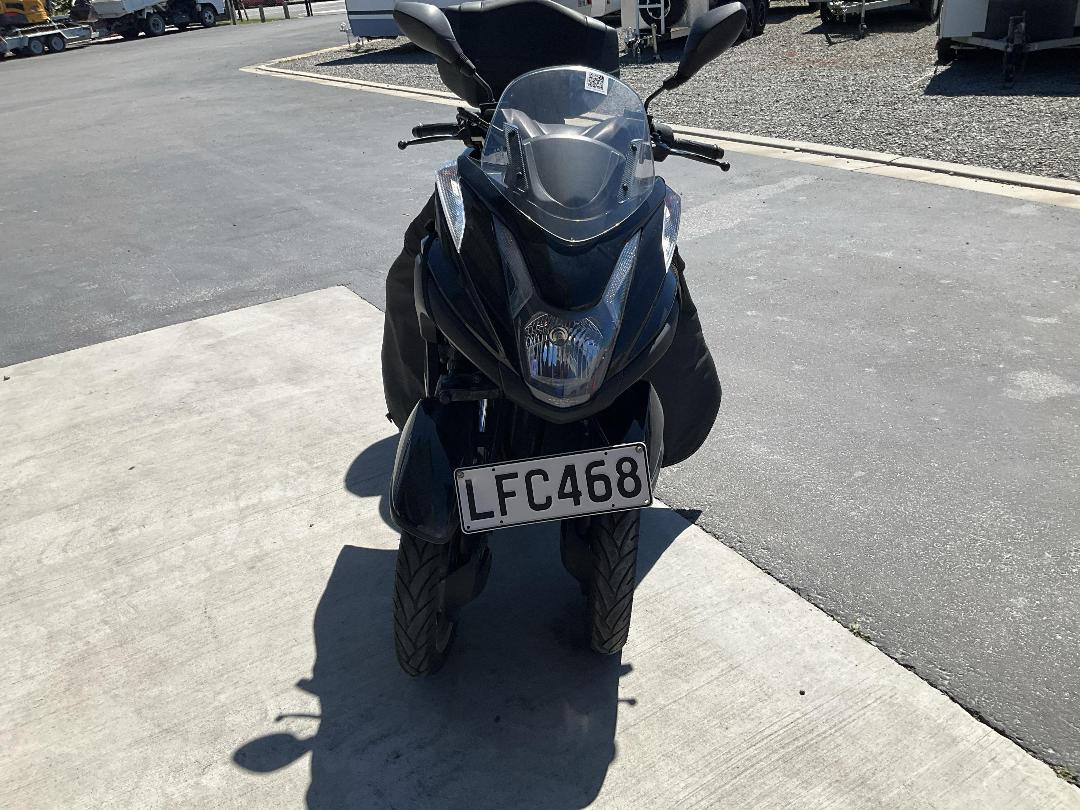 Photo '8' of Yamaha MW 125AF