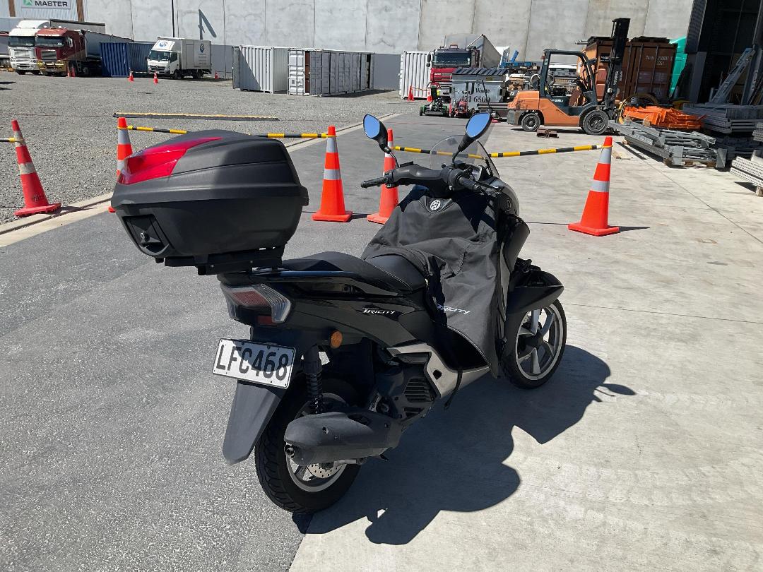 Photo '5' of Yamaha MW 125AF