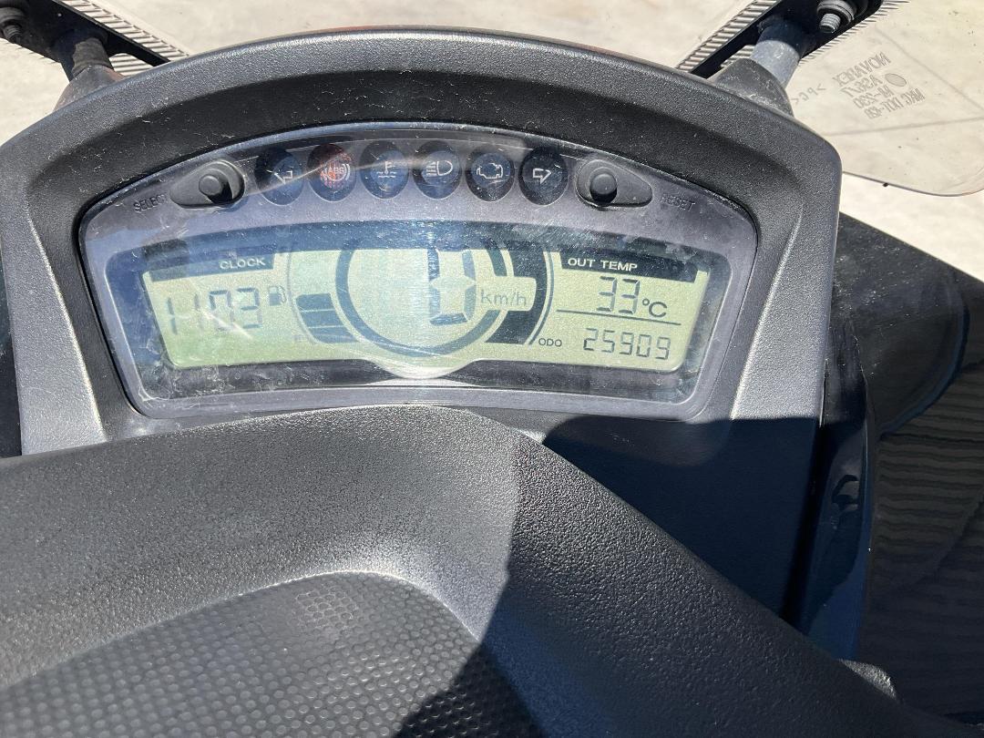 Photo '18' of Yamaha MW 125AF