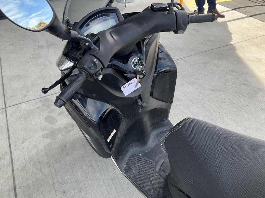 Photo '3' of Yamaha MW 125AF