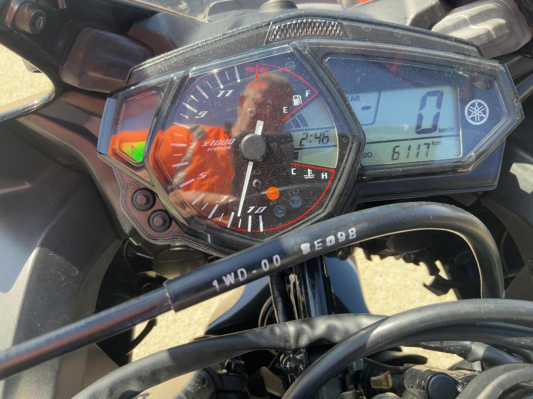 Photo '15' of Yamaha R3