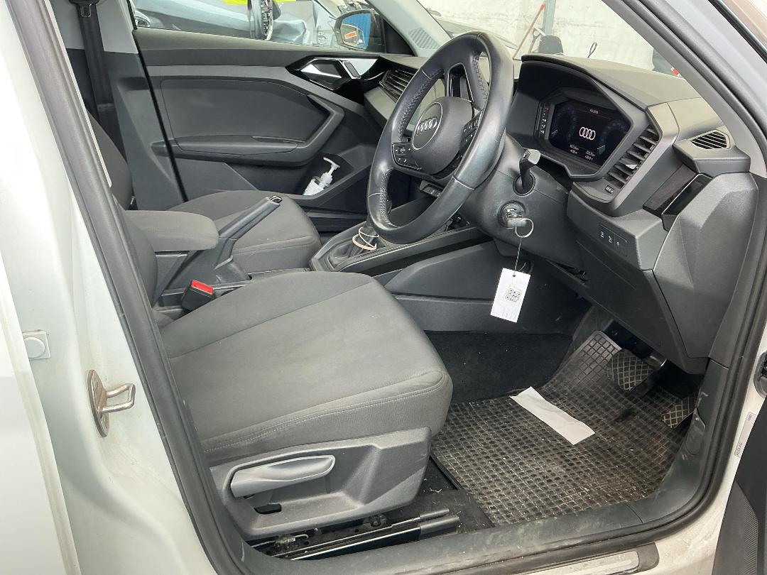 Photo '27' of Audi A1 A1 30Tfsi Advanced