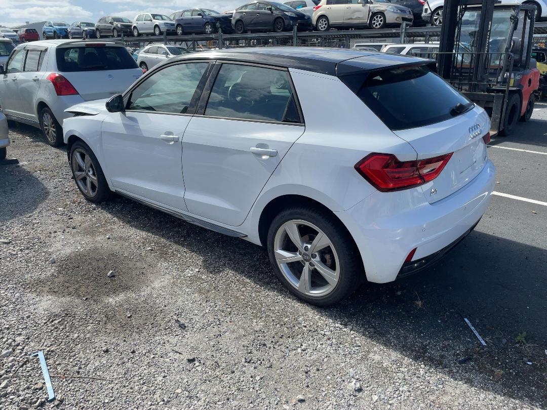 Photo '4' of Audi A1 A1 30Tfsi Advanced