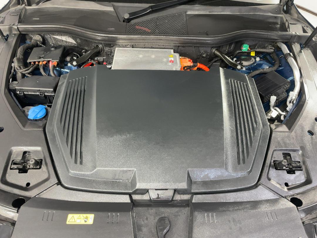 Photo '13' of Audi E-Tron