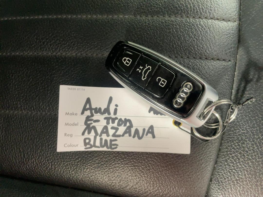 Photo '22' of Audi E-Tron