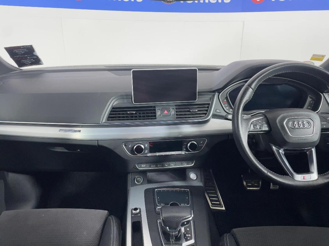 Photo '17' of Audi Q5