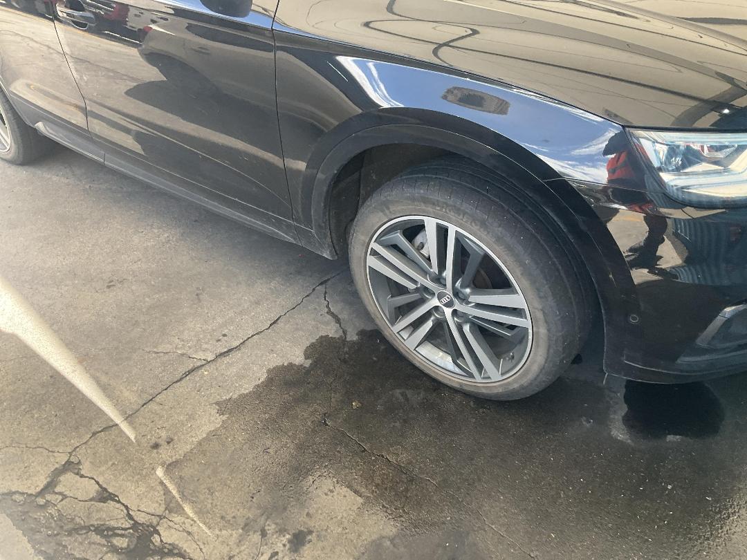 Photo '2' of Audi Q5 Photo '2' of Audi Q5