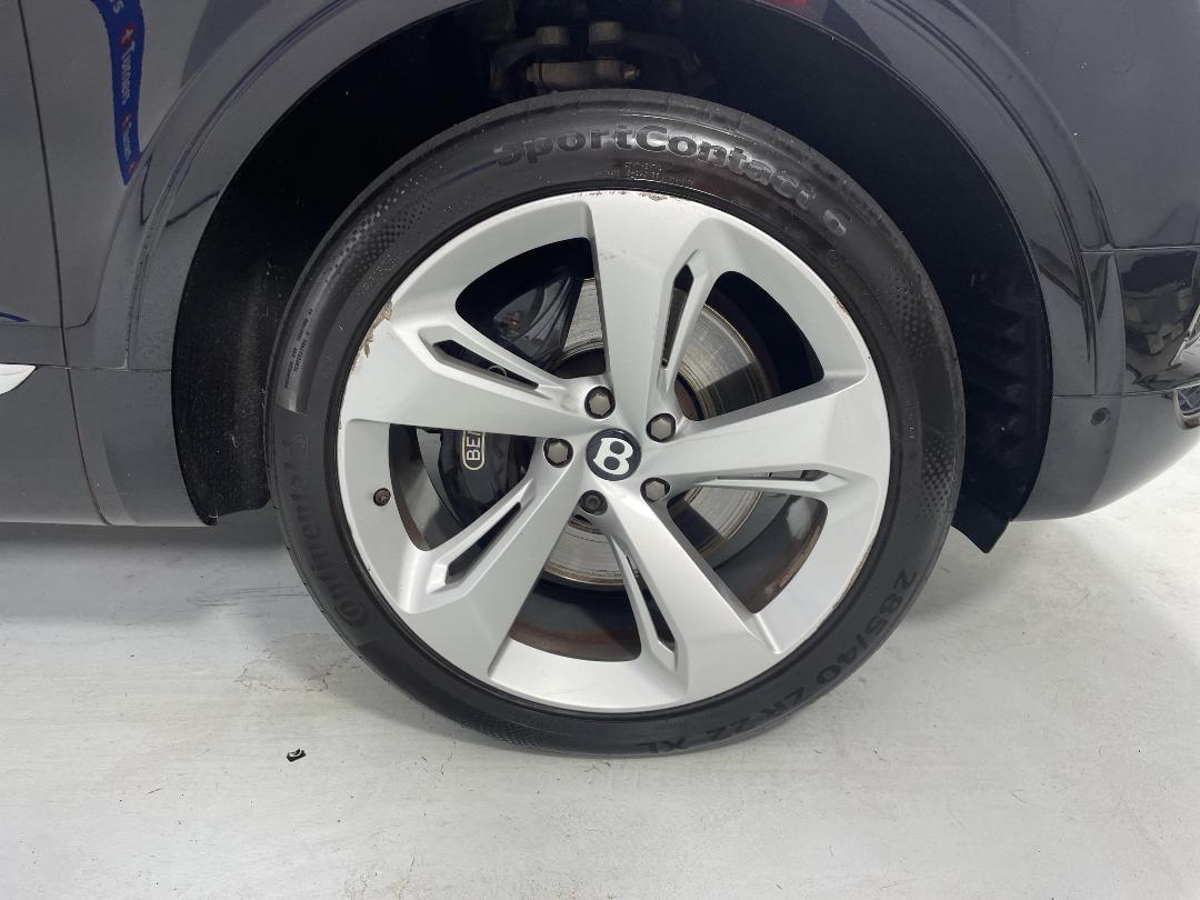 Photo '9' of Bentley Bentayga Photo '9' of Bentley Bentayga