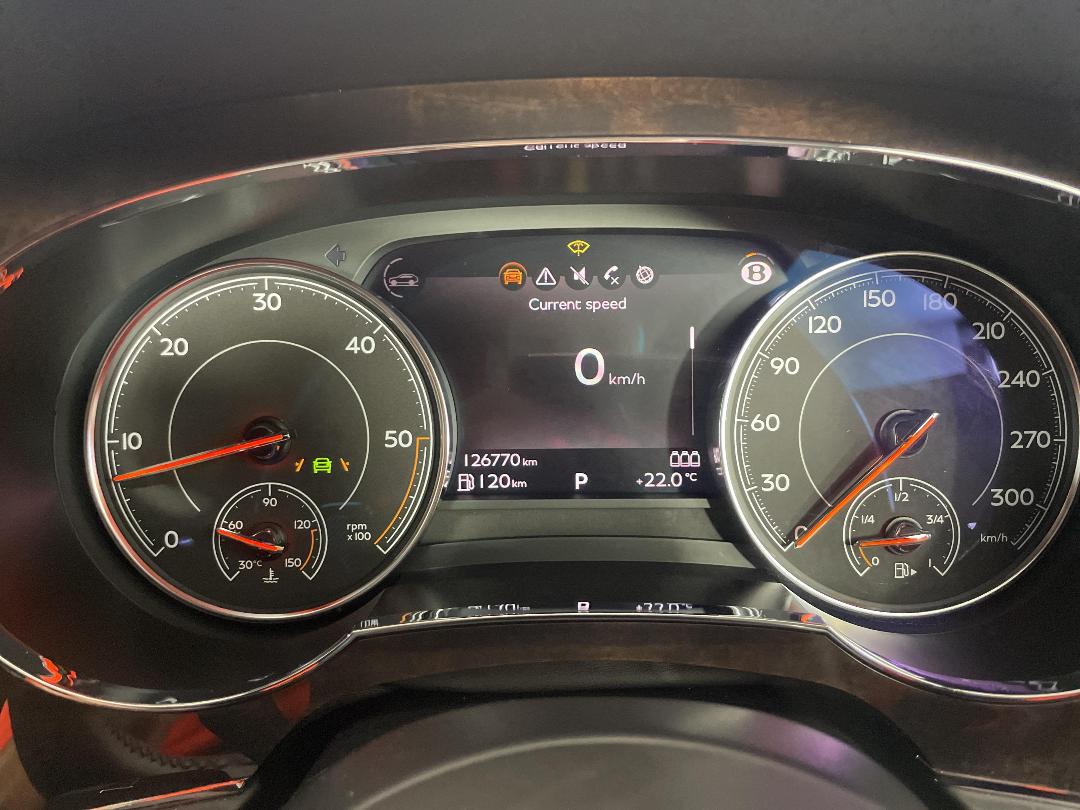 Photo '21' of Bentley Bentayga Photo '21' of Bentley Bentayga