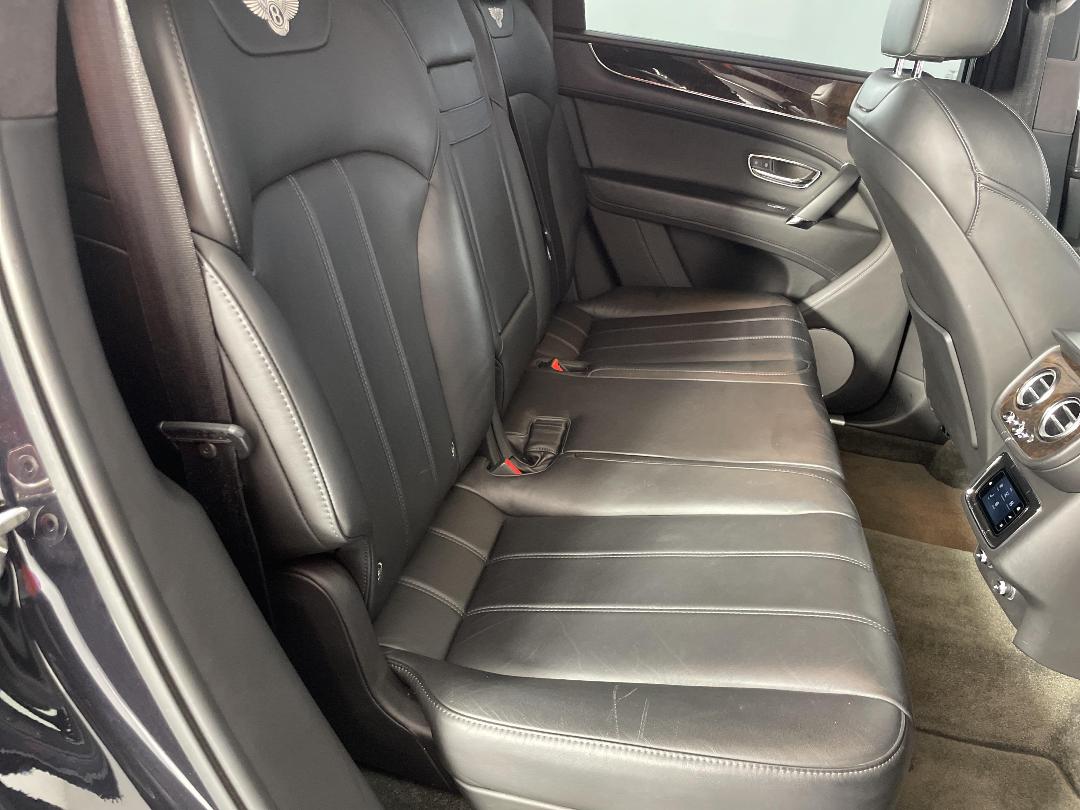 Photo '20' of Bentley Bentayga Photo '20' of Bentley Bentayga