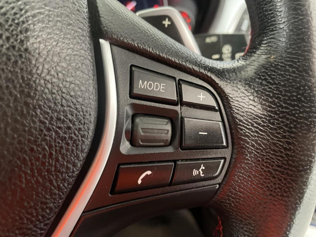 Photo '26' of BMW 3 Series Photo '26' of BMW 3 Series