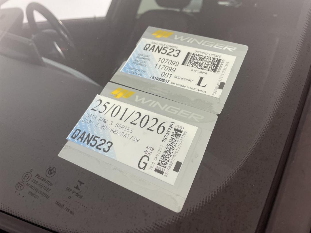 Photo '35' of BMW 3 Series Photo '35' of BMW 3 Series