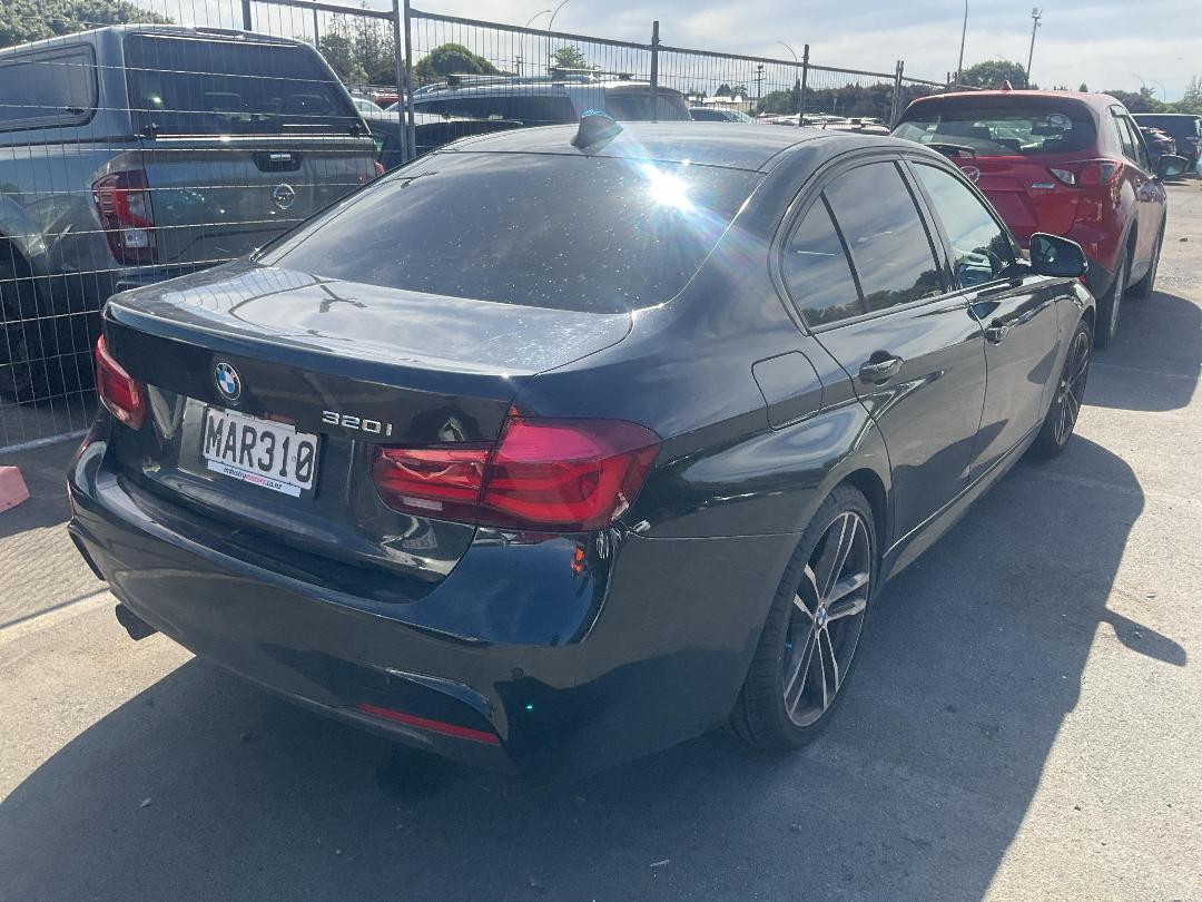 Photo '4' of BMW 3 Series 320I Photo '4' of BMW 3 Series 320I