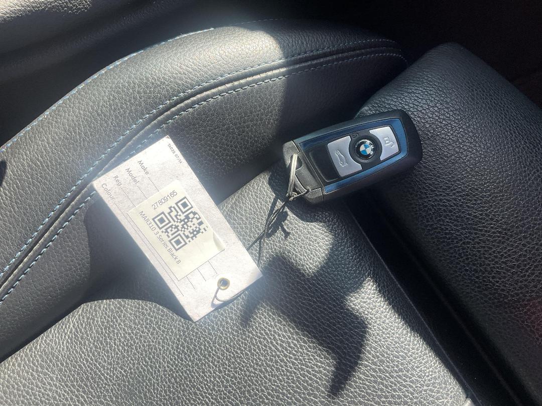 Photo '13' of BMW 3 Series 320I Photo '13' of BMW 3 Series 320I