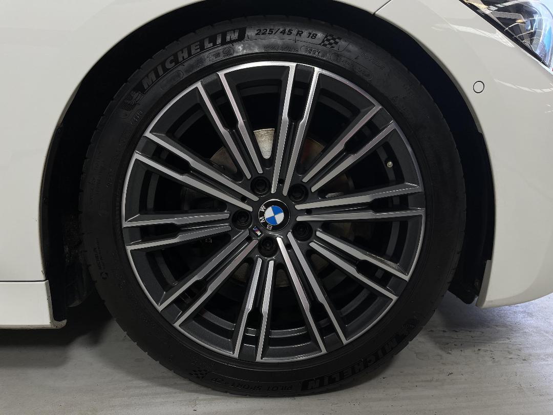 Photo '9' of BMW 320I