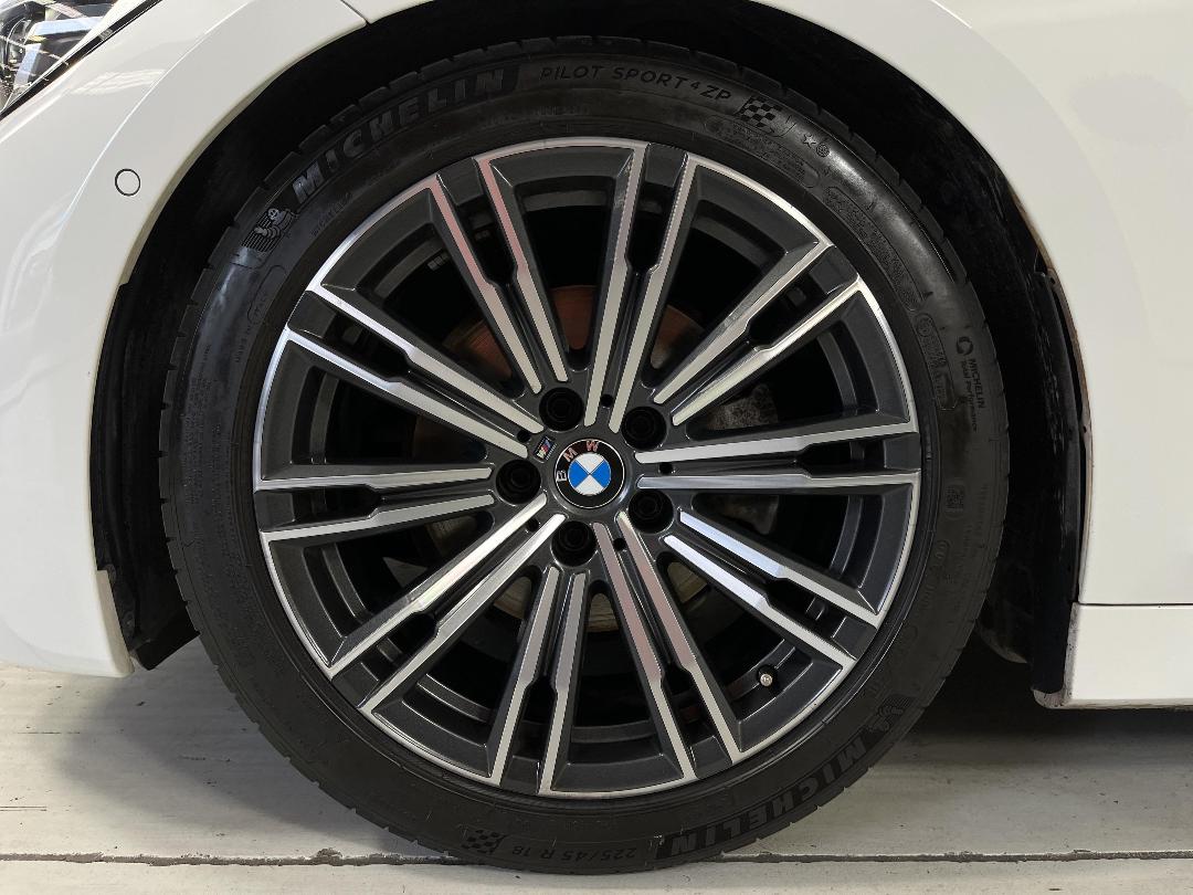 Photo '10' of BMW 320I