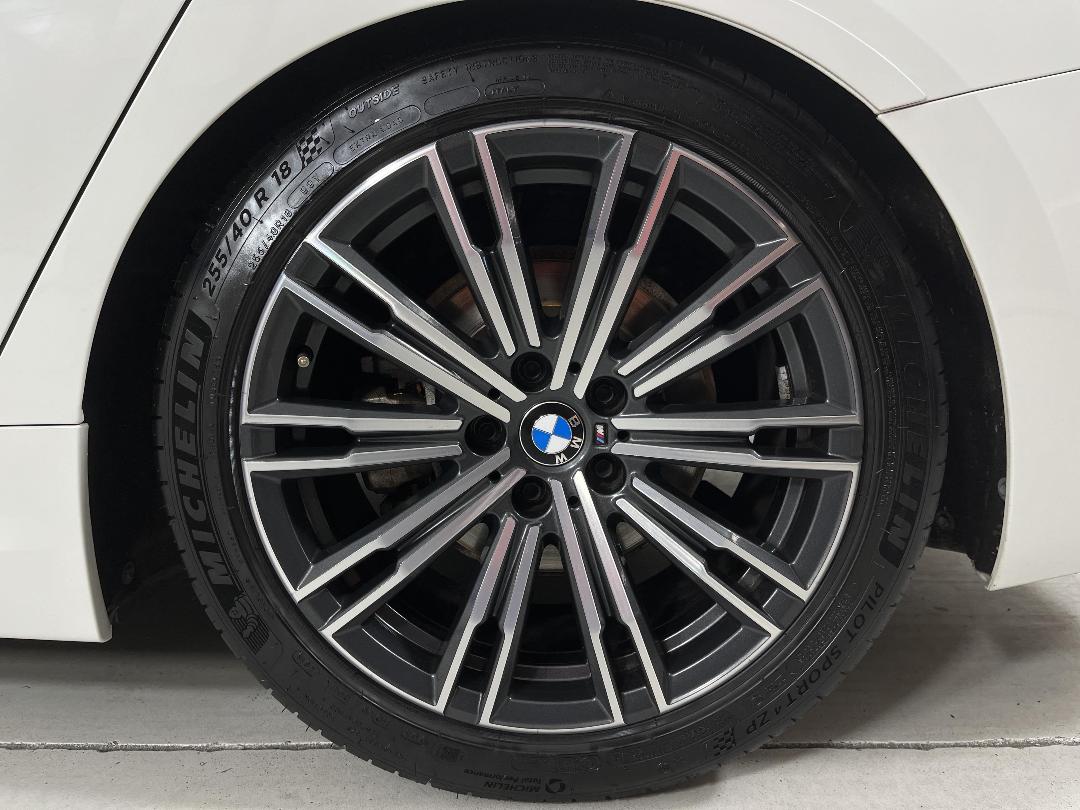 Photo '11' of BMW 320I