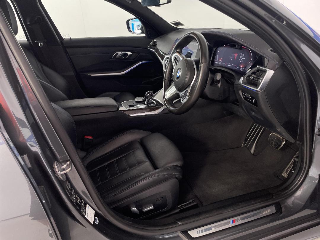 Photo '16' of BMW 320I