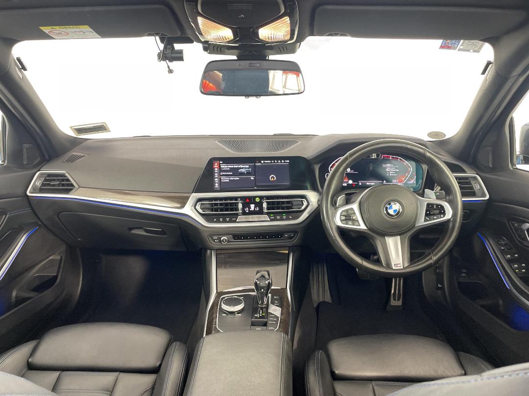 Photo '17' of BMW 320I