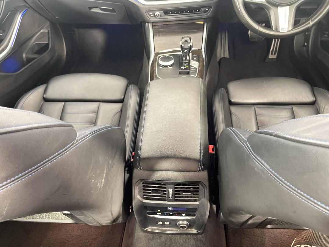 Photo '18' of BMW 320I