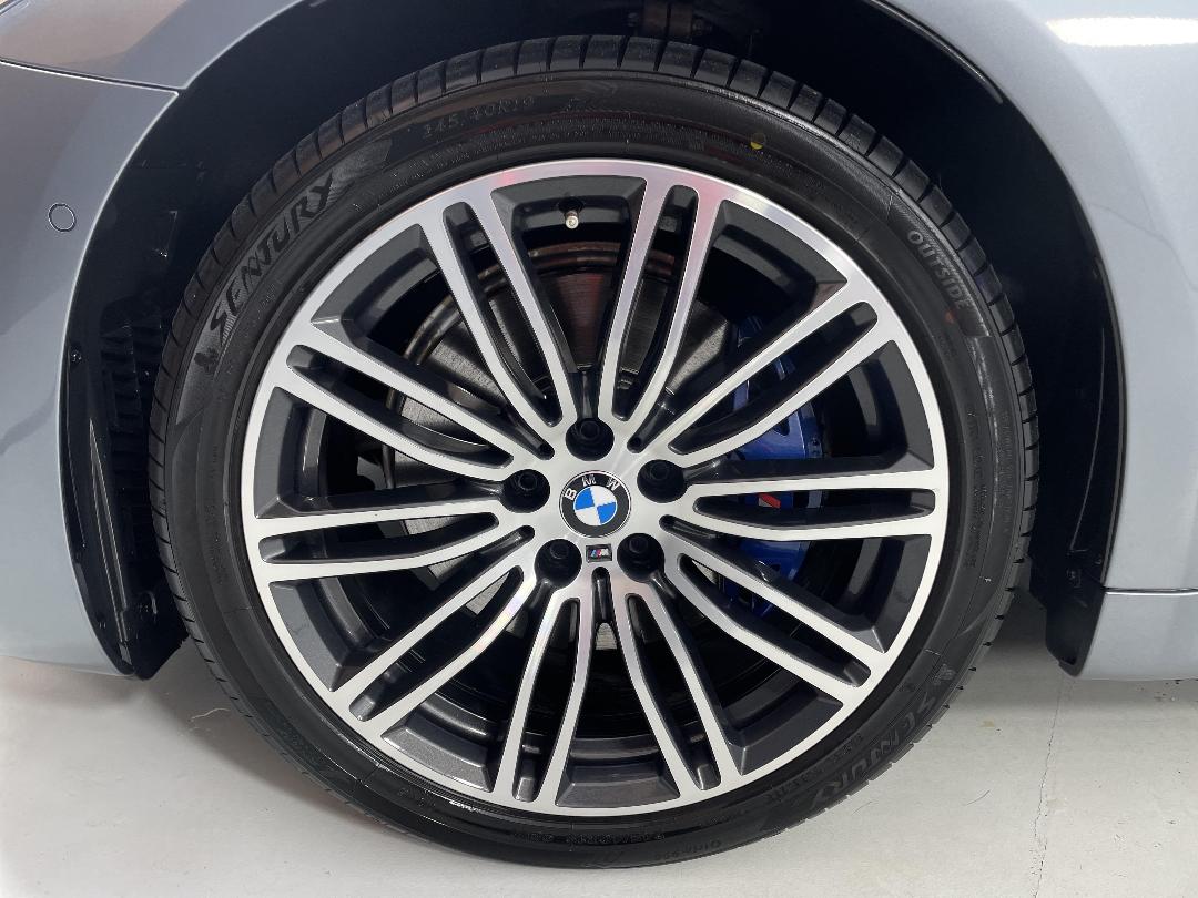 Photo '10' of BMW 530E