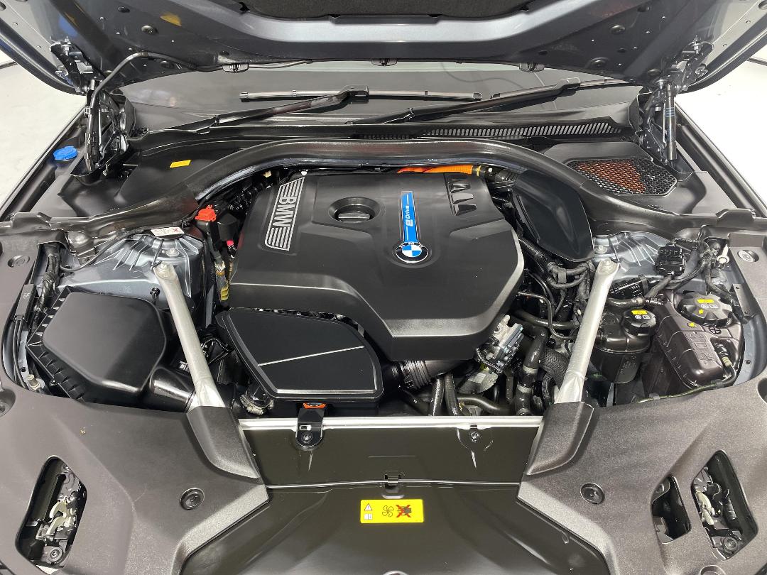 Photo '13' of BMW 530E