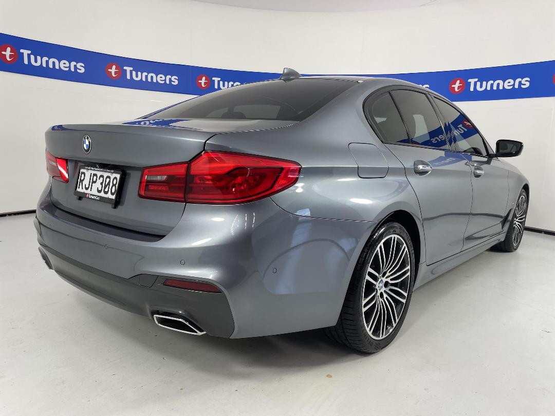 Photo '7' of BMW 530E