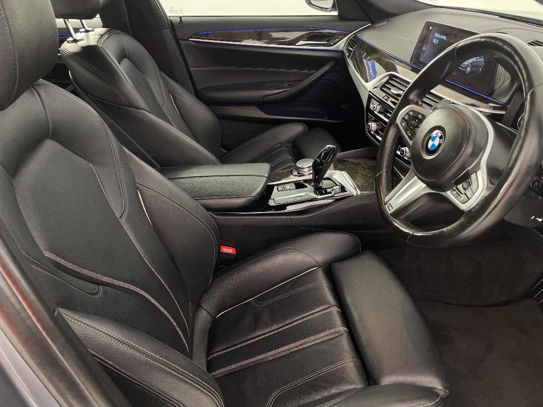 Photo '16' of BMW 530E