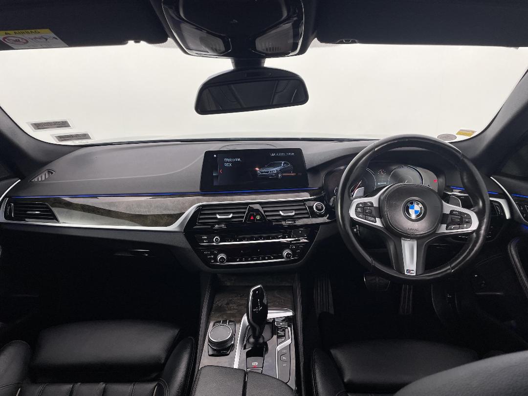 Photo '17' of BMW 530E