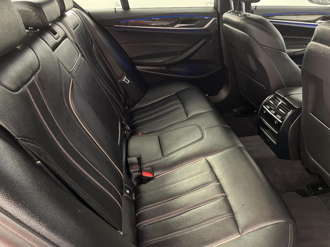 Photo '20' of BMW 530E