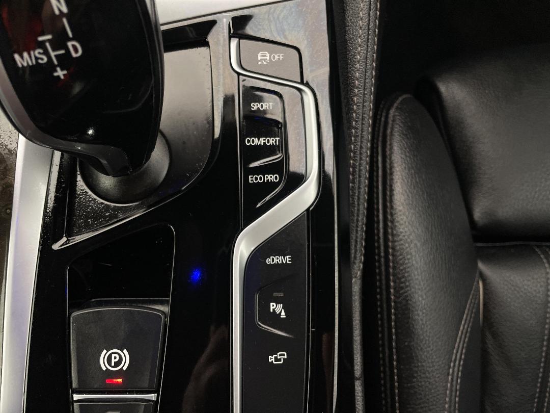 Photo '23' of BMW 530E