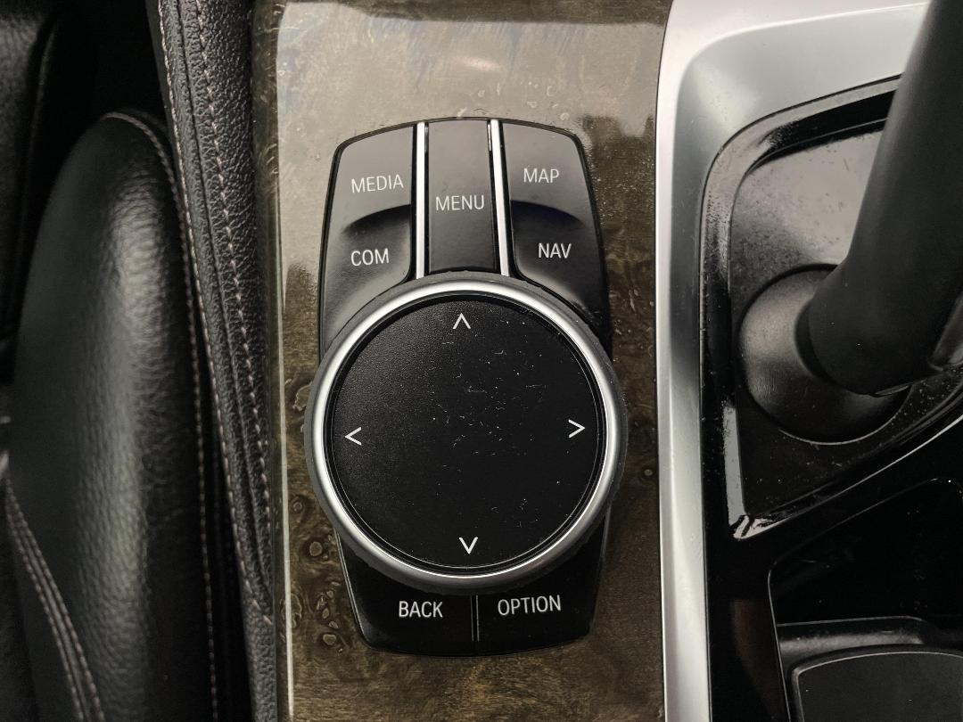 Photo '24' of BMW 530E