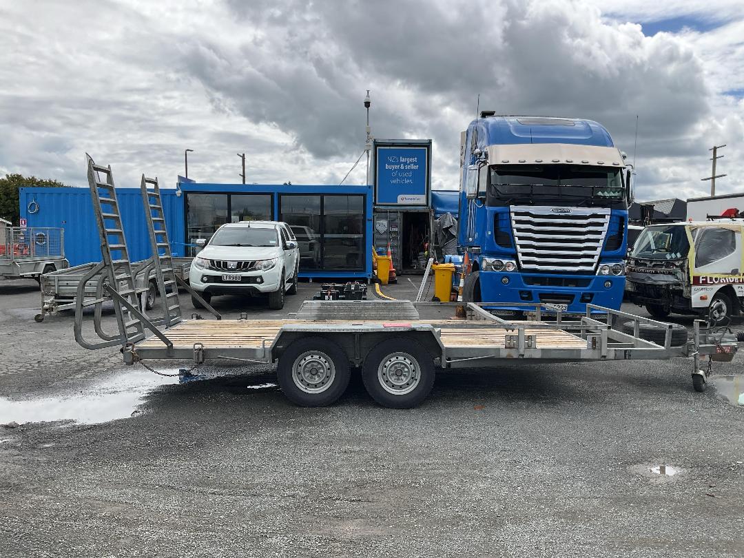 Photo '3' of BRENT SMITH Transport - Tandem