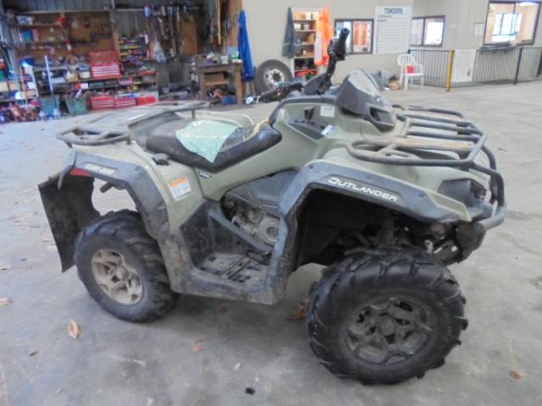 Photo '2' of Can Am 450 4W Photo '2' of Can Am 450 4W