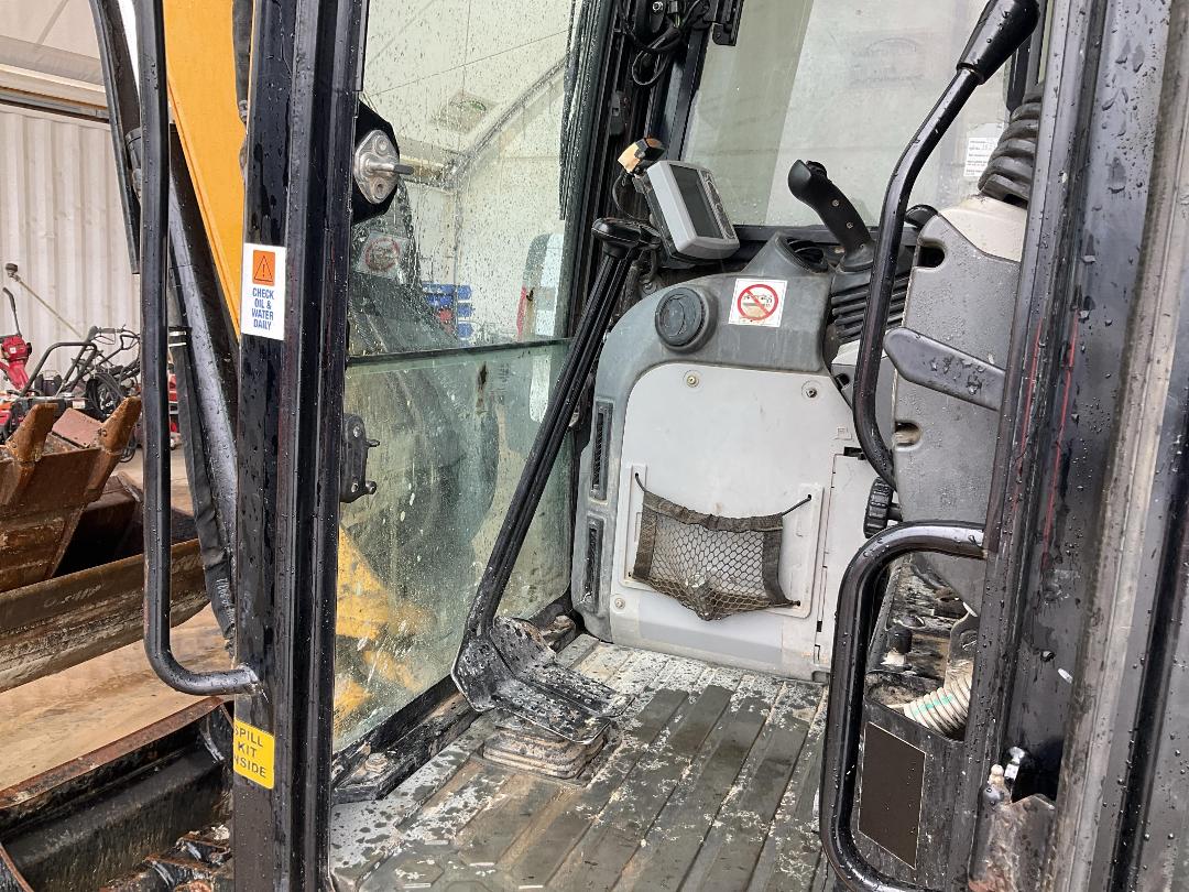 Photo '22' of Caterpillar 305E2 Excavator