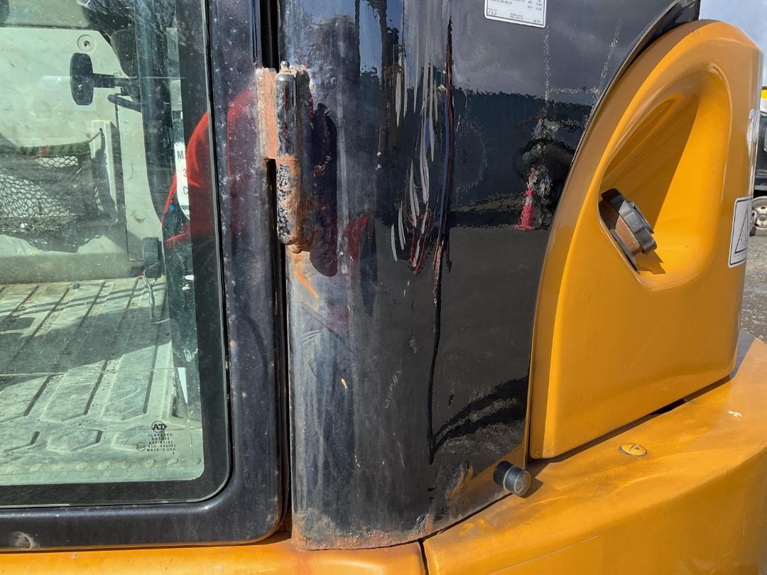 Photo '45' of Caterpillar 305E2 Excavator Photo '45' of Caterpillar 305E2 Excavator