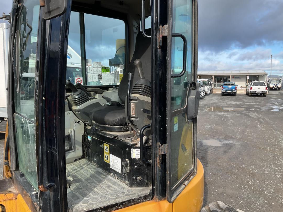 Photo '12' of Caterpillar 305E2 Excavator