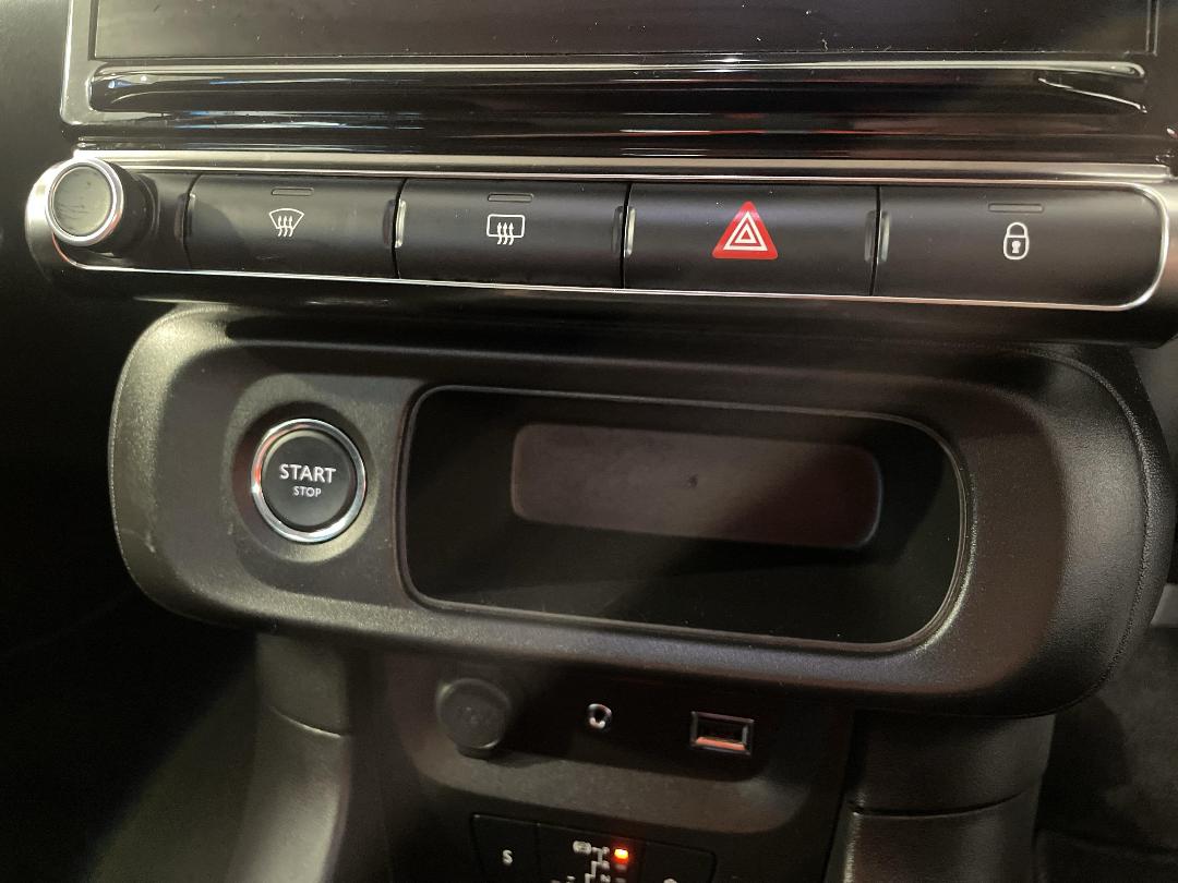 Photo '30' of Citroen C3 Photo '30' of Citroen C3