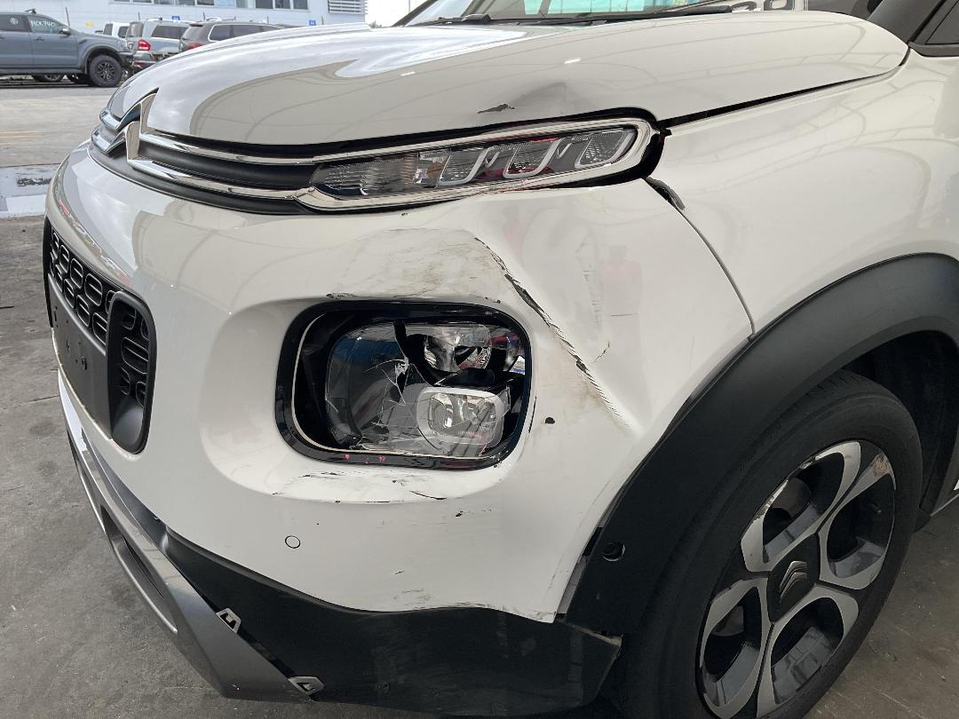 Photo '7' of Citroen C3 Aircross Shine