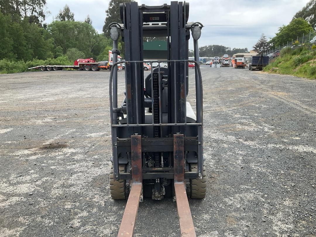 Photo '12' of Crown SC5200 Forklift Photo '12' of Crown SC5200 Forklift