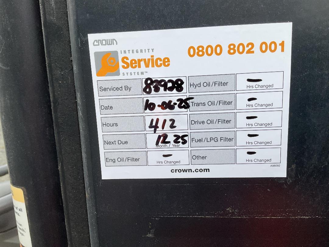 Photo '20' of Crown SC5200 Forklift Photo '20' of Crown SC5200 Forklift