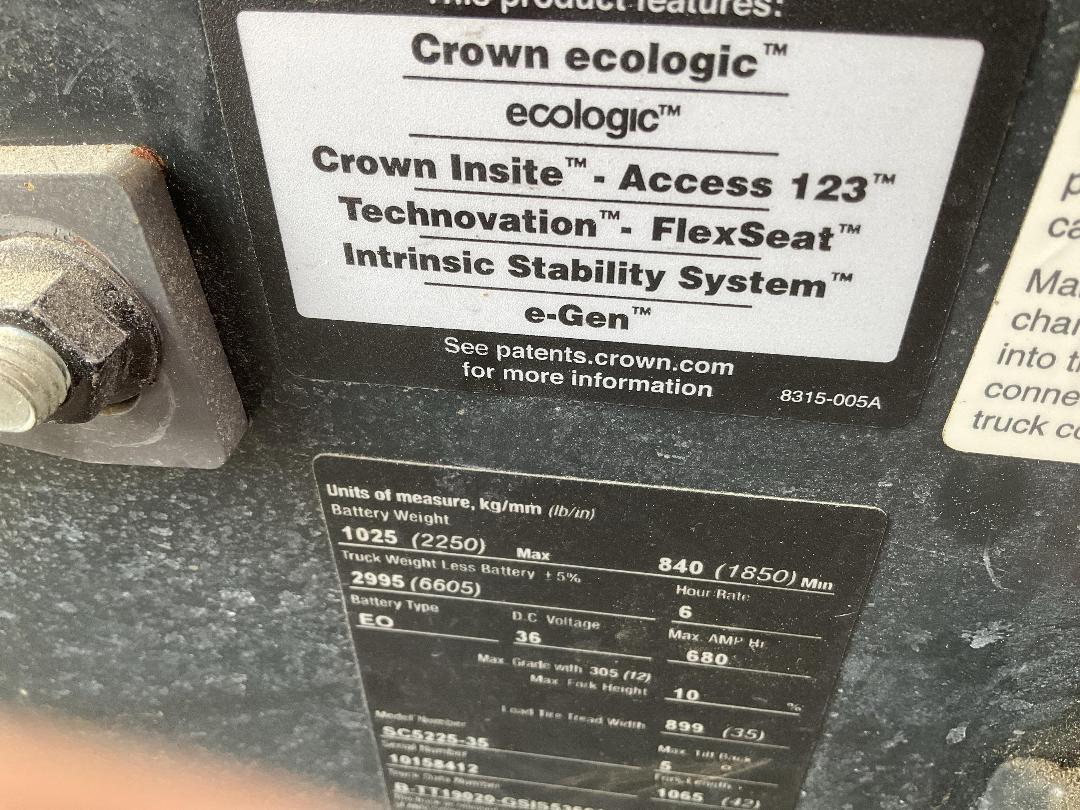 Photo '25' of Crown SC5200 Forklift Photo '25' of Crown SC5200 Forklift