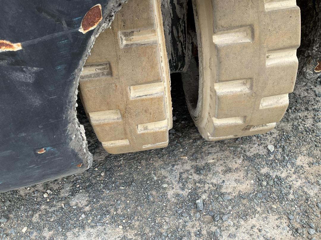 Photo '32' of Crown SC5200 Forklift Photo '32' of Crown SC5200 Forklift