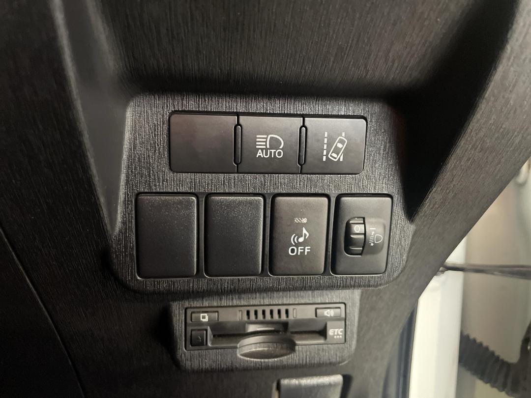 Photo '24' of Daihatsu Mebius