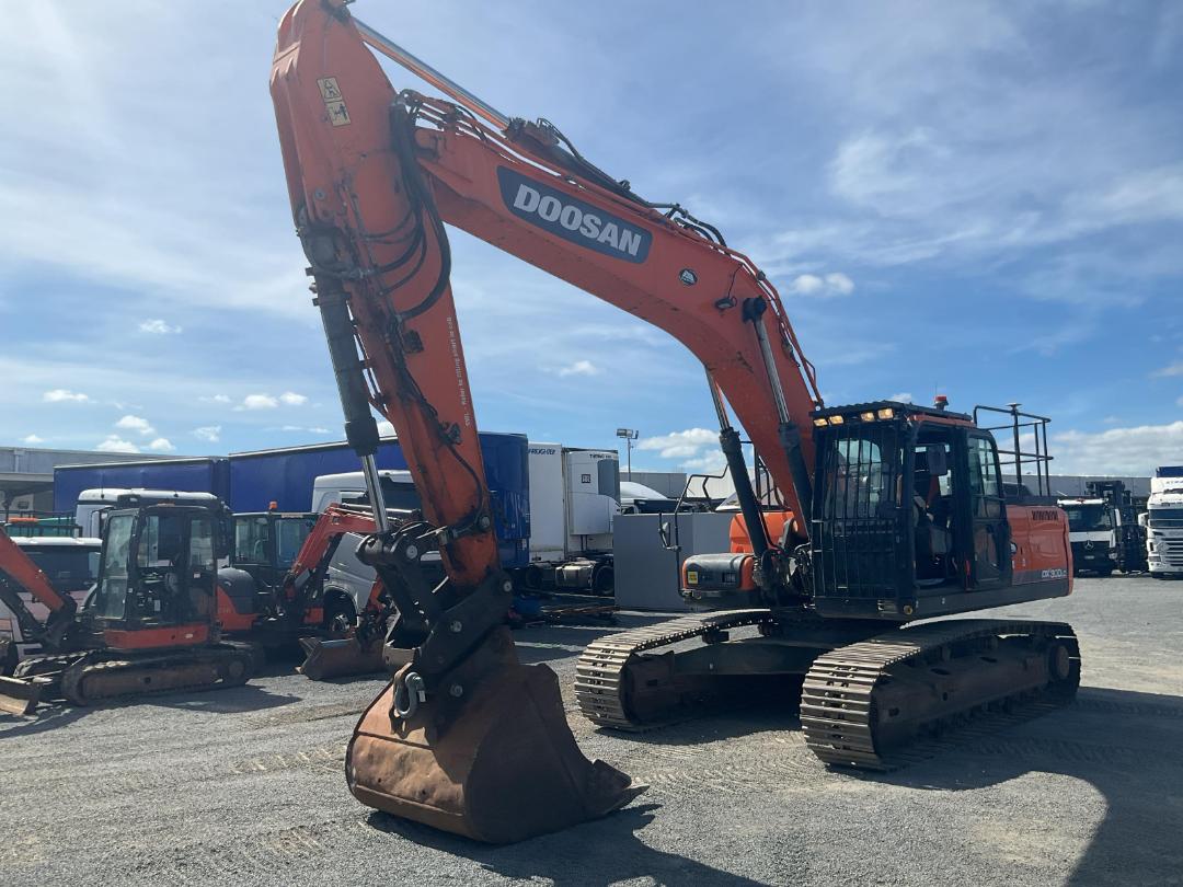 Photo '9' of DOOSAN DX300LC Excavator